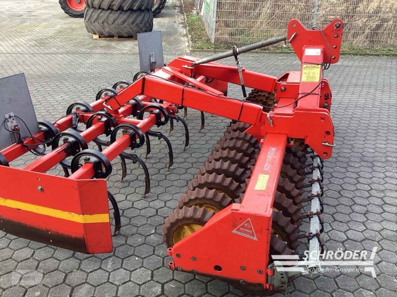 Packer & Walze типа Güttler DUPLEX FRONTPACKER | 3 METER, Gebrauchtmaschine в Norden (Фотография 5)